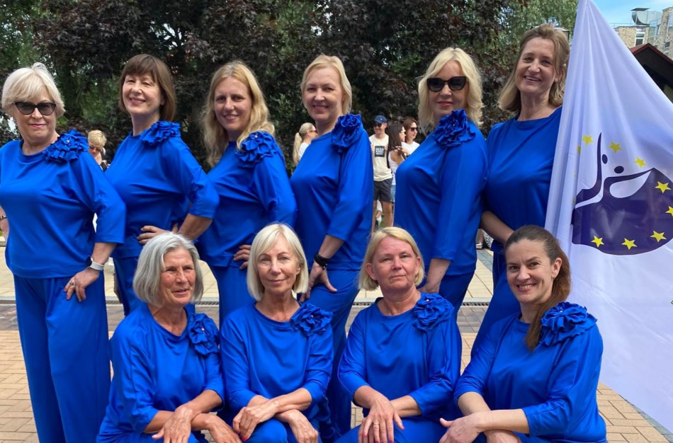 Jonavos moterų kolektyvas „Vėtra“ pasirodė tarptautiniame linijinių  SOLO  šokių festivalyje 