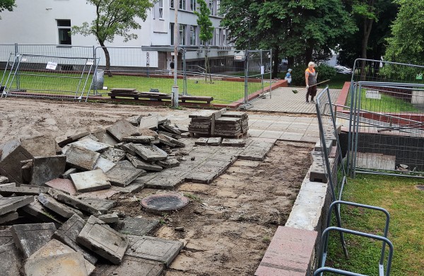 Paaiškino, kodėl aktualus Santarvės aikštės remontas 