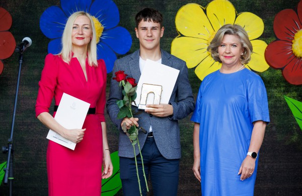Gabiausi rajono vaikai apdovanoti ,,Triumfo arkomis”