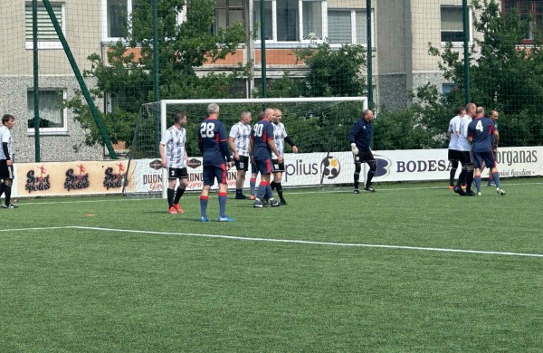 Jonavos FVK „KLEVAS“ II-ame 2024 m. Lietuvos veteranų (50+) futbolo pirmenybių ture iškovojo 2 svarbias pergales