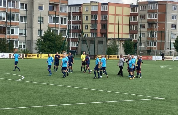 Jonavos FVK „KLEVAS“ II-ame 2024 m. Lietuvos veteranų (50+) futbolo pirmenybių ture iškovojo 2 svarbias pergales