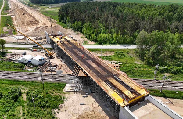 Nepaisant kylančių iššūkių, „Rail Baltica“ planuojama įgyvendinti laiku 