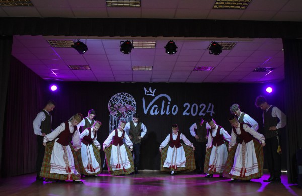 Senamiesčio gimnazijoje praūžė ,,Valio 2024" apdovanojimai