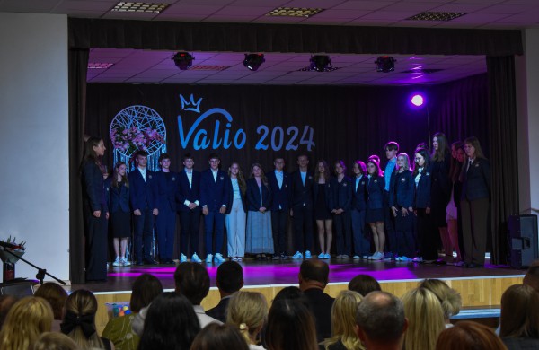 Senamiesčio gimnazijoje praūžė ,,Valio 2024" apdovanojimai