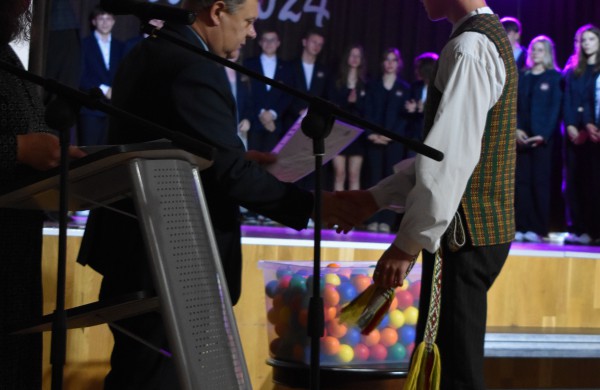 Senamiesčio gimnazijoje praūžė ,,Valio 2024" apdovanojimai