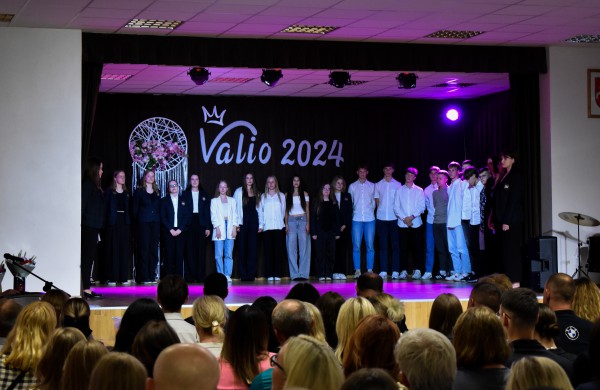 Senamiesčio gimnazijoje praūžė ,,Valio 2024" apdovanojimai