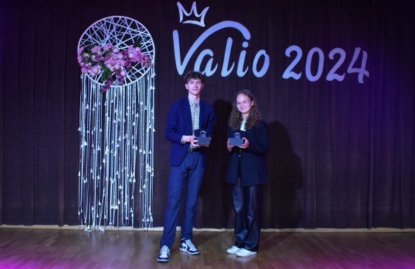 Senamiesčio gimnazijoje praūžė ,,Valio 2024" apdovanojimai
