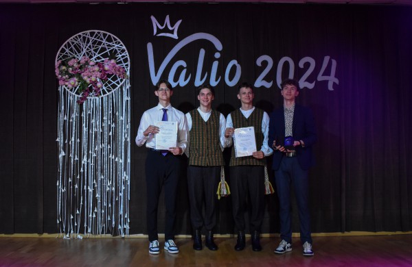 Senamiesčio gimnazijoje praūžė ,,Valio 2024" apdovanojimai