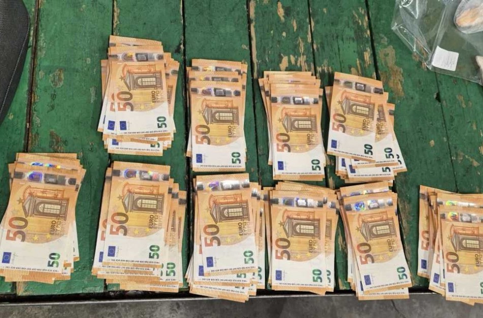 Sulaikyta grynųjų pinigų kontrabanda: jūreivis iš Latvijos mėgino slapčia į Rusiją išvežti 10 tūkst. eurų