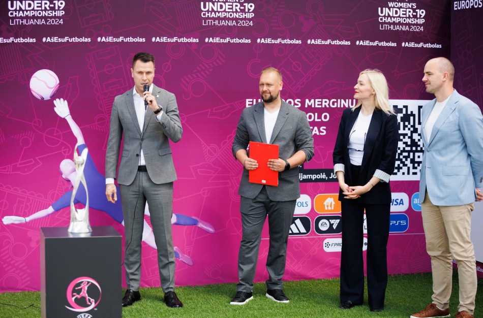 Jonava pasitinka Europos merginų futbolo čempionatą