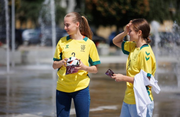 Jonava pasitinka Europos merginų futbolo čempionatą