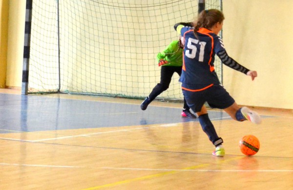 Jonavos futbolininkės kopia finalinio ketverto link