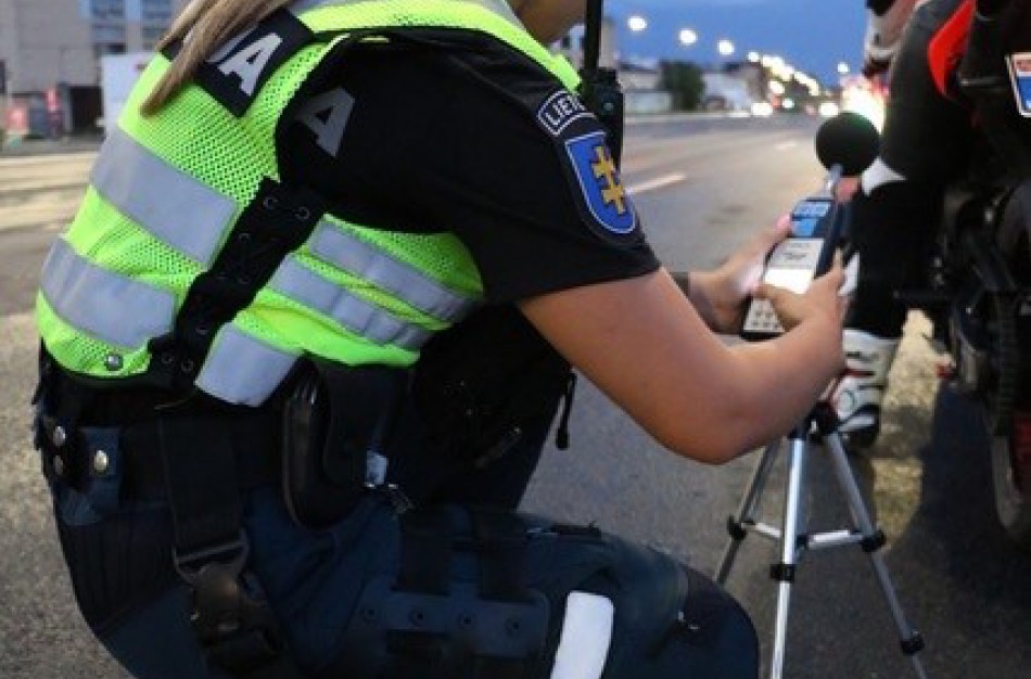 Praėjusios savaitės Kauno apskrities ,,įspūdingiausi": nuo girtų paspirtukininkų iki ,,skraidančių" automobilių