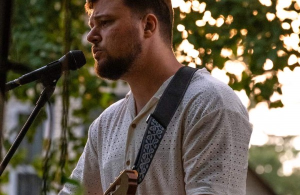 Užusaliuose skambėjo muzikos festivalio „Dainos prie Šešuvos“ melodijos