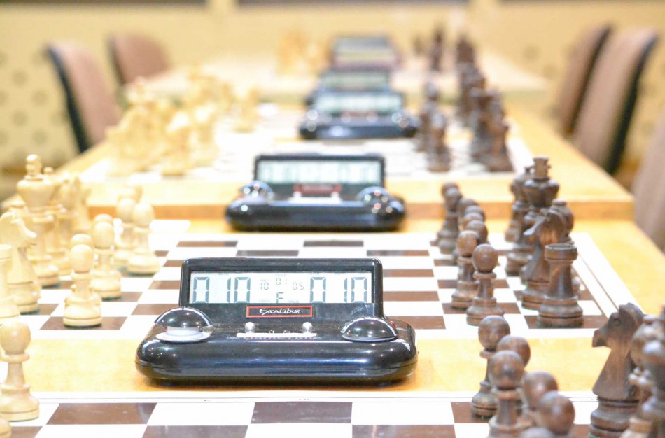 Prizines vietas dalinosi šachmatininkai