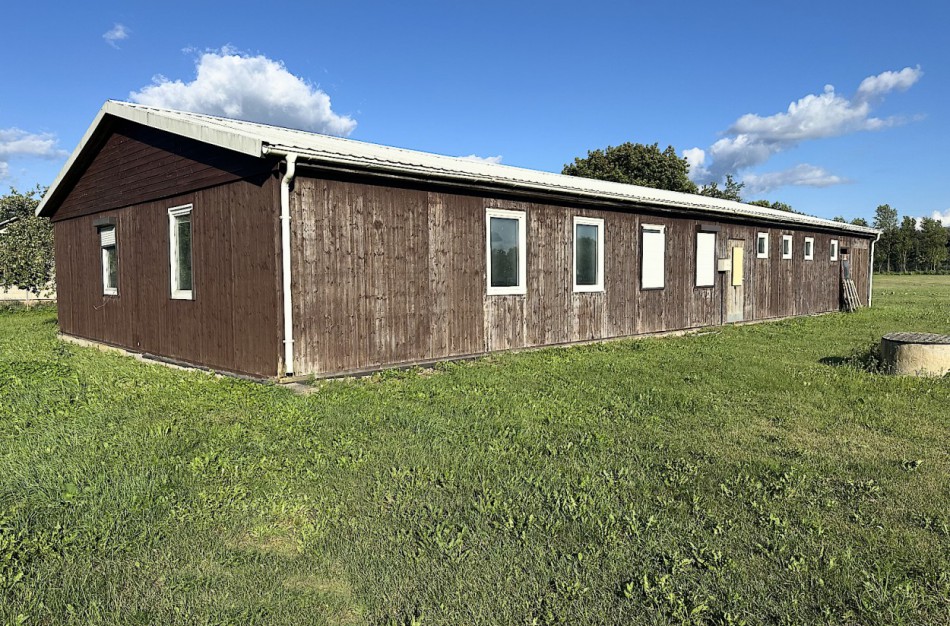 VšĮ ,,Jonavos futbolas" parduoda surenkamą namą