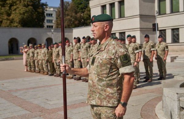 Lietuvos kariuomenės vyriausiuoju puskarininkiu paskirtas seržantas majoras Darius Masiulis
