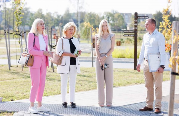 „Mini Lietuva“ parką Ukmergėje papuošė Skarulių Šv. Onos bažnyčia