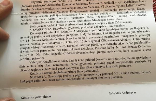 Ragožių kaimo gyventojai: sankryžoje reikia apšvietimo