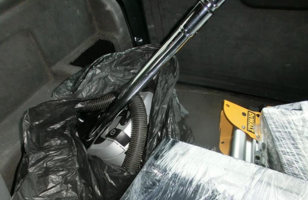 Jonavos policija kviečia atsiliepti pas įtariamuosius rastų daiktų savininkus (nuotraukos, video)