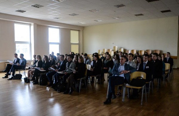 Jonavoje moksleiviai  trims dienoms tapo Europos Parlamento nariais