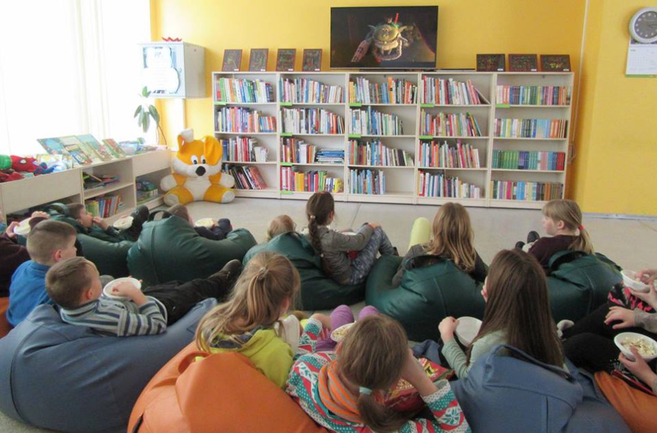 Netrukus visos šalies bibliotekos vartotojų pažymėjimus išduos nemokamai