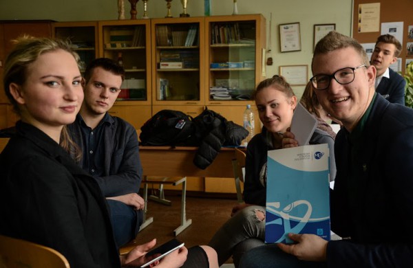 Jonavoje moksleiviai  trims dienoms tapo Europos Parlamento nariais