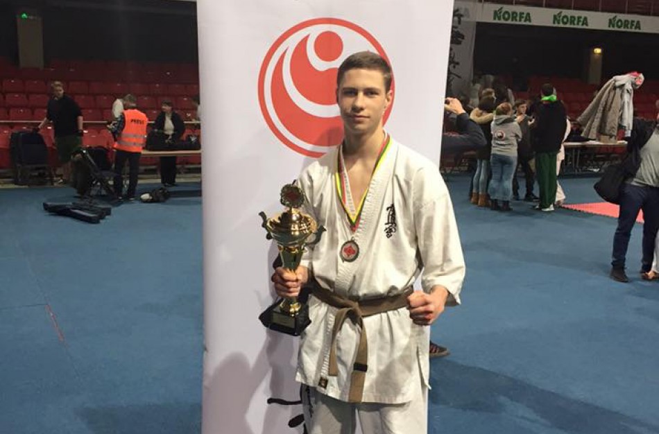Jonavos kiokušin karate sportininkui – sidabrinis apdovanojimas