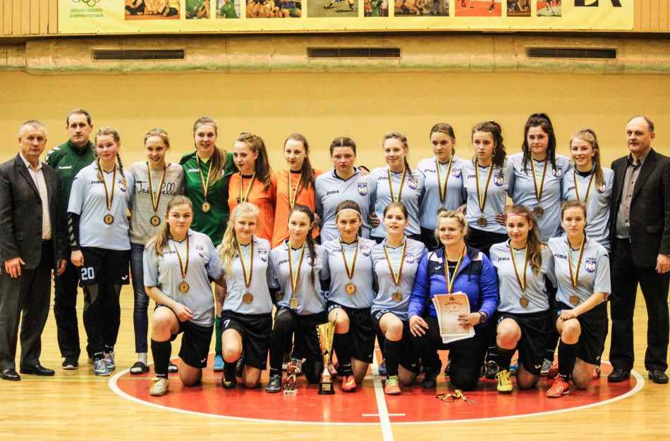 Jonavos futbolininkėms – trečioji vieta