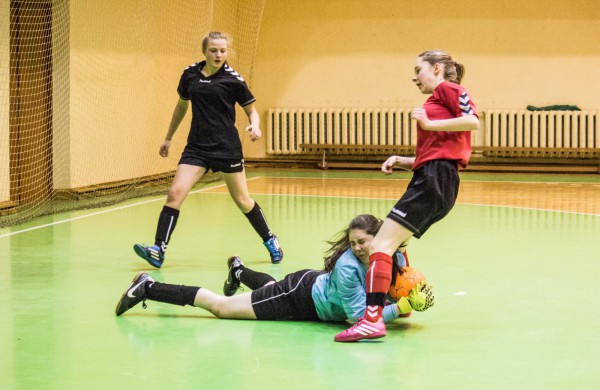 Jonavos futbolininkėms – trečioji vieta