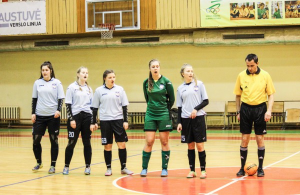 Jonavos futbolininkėms – trečioji vieta