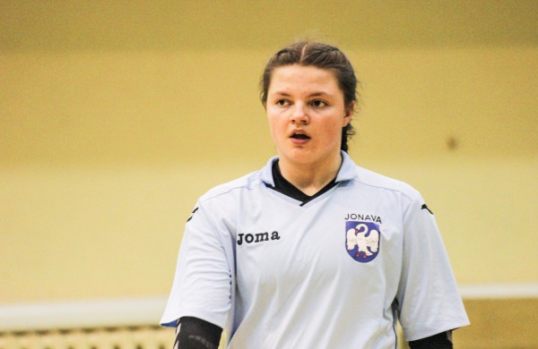 Jonavos futbolininkėms – trečioji vieta