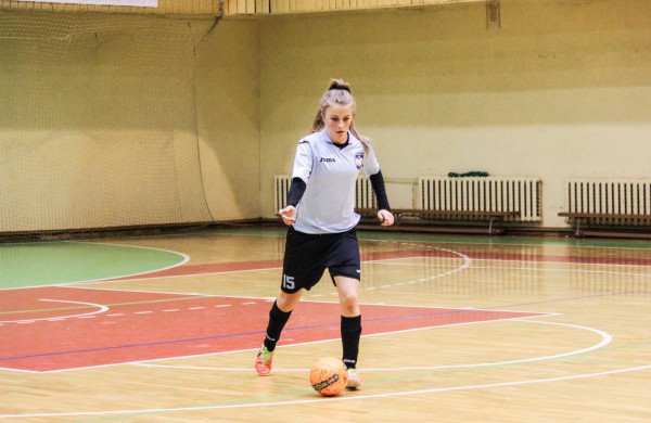 Jonavos futbolininkėms – trečioji vieta