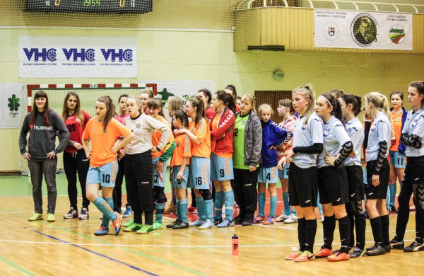 Jonavos futbolininkėms – trečioji vieta