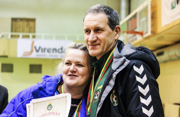 Jonavos futbolininkėms – trečioji vieta