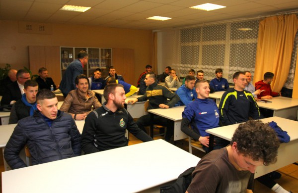 Simboliškai „Lietava“ palydėta į A lygą