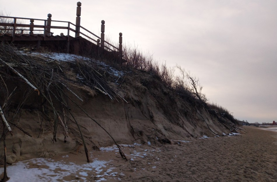 Po stiprios audros fiksuota Baltijos jūros krantų arda