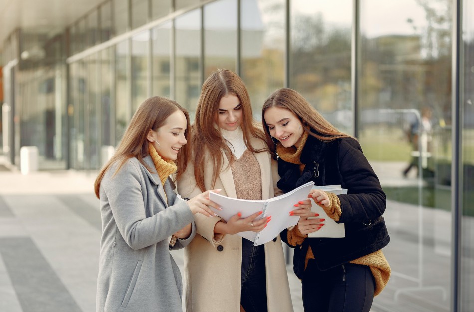 Aukštųjų mokyklų mugėje – aktualiausia informacija šių ir ateinančių metų abiturientams