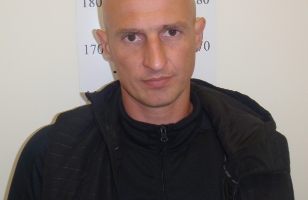 Ieškomi nuo bausmės atlikimo besislapstantys vyrai