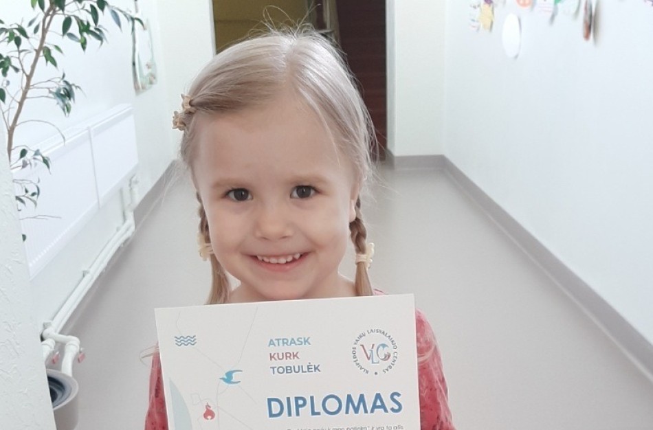 ,,Dobilo" ugdytinė iškovojo pirmą vietą respublikiniame piešinių konkurse