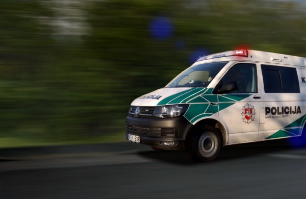 Jonavoje sulaikytas jaunuolis su galimai narkotinėmis medžiagomis