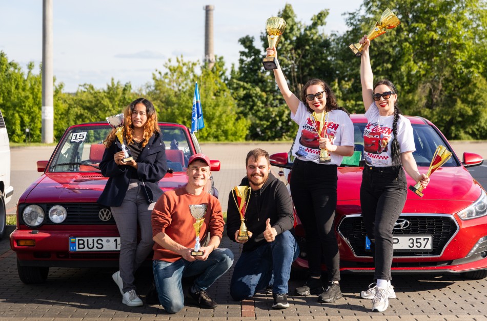 Jonava virto ralio sostine: „Pavasario ralis 2025“ subūrė entuziastus į tikslaus vairavimo šventę 