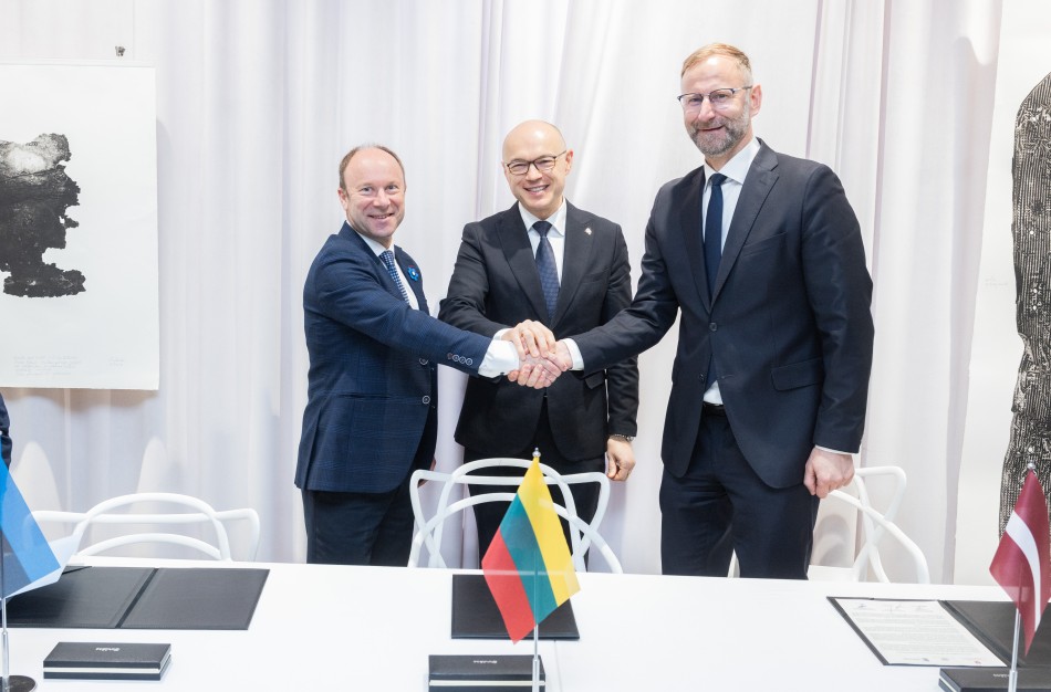 Baltijos šalių susisiekimo ministrai sutarė siekti didesnių investicijų „Rail Balticos“ projektui