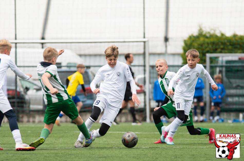 Jonavos futbolo akademijos komandos dalyvavo tarptautiniame „Kaunas Football Fest“ turnyre