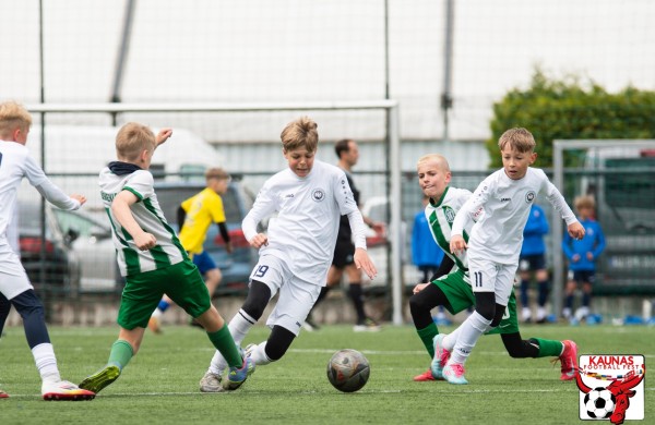Jonavos futbolo akademijos komandos dalyvavo tarptautiniame „Kaunas Football Fest“ turnyre
