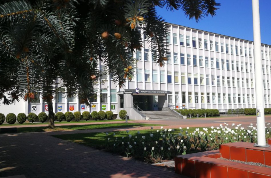 Tarybos nariai spręs, ar renovuoti Jonavos savivaldybės administracijos pastatą