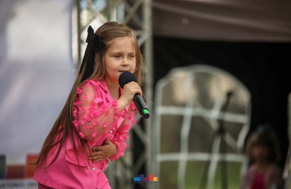 Jonava pagerbė talentus ir pasitiko vasarą su muzika