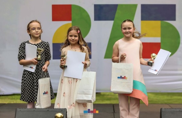 Jonava pagerbė talentus ir pasitiko vasarą su muzika
