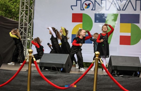 Jonava pagerbė talentus ir pasitiko vasarą su muzika