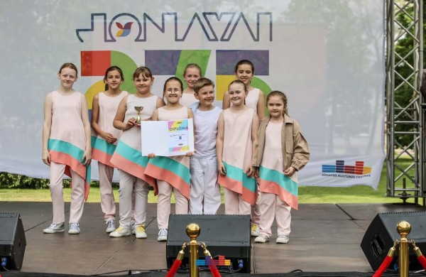Jonava pagerbė talentus ir pasitiko vasarą su muzika